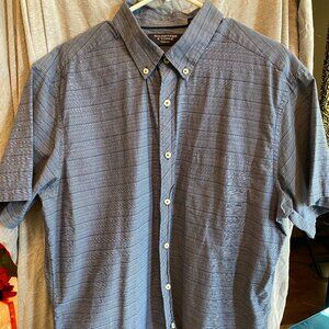Roundtree And York Button Up Shirt Mens XLarge Blue strip Short Sleeve Collared